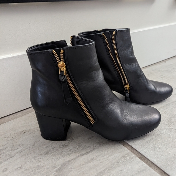 Cole Haan black leather gold ankle boots block heel - Picture 1 of 4